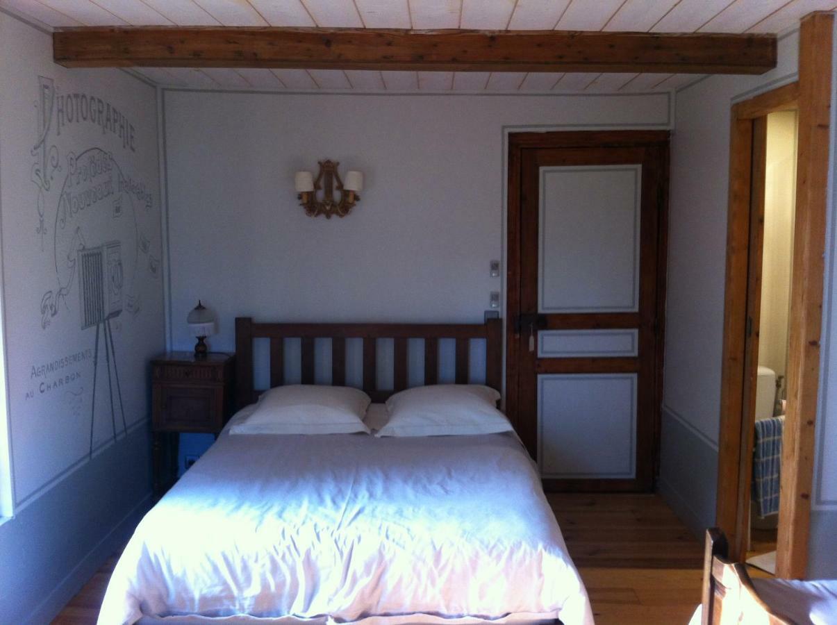 Bed and Breakfast La Ferme Des Vignes Hotot-en-Auge Esterno foto