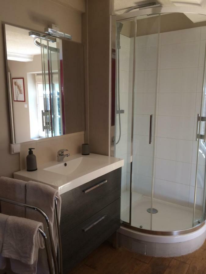 Bed and Breakfast La Ferme Des Vignes Hotot-en-Auge Esterno foto
