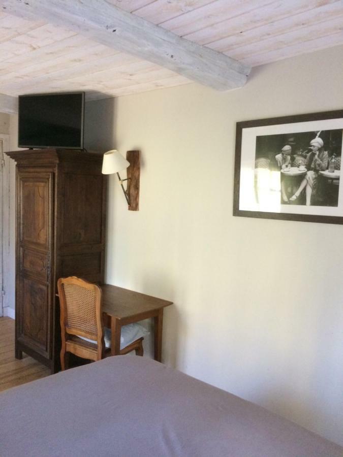 Bed and Breakfast La Ferme Des Vignes Hotot-en-Auge Esterno foto