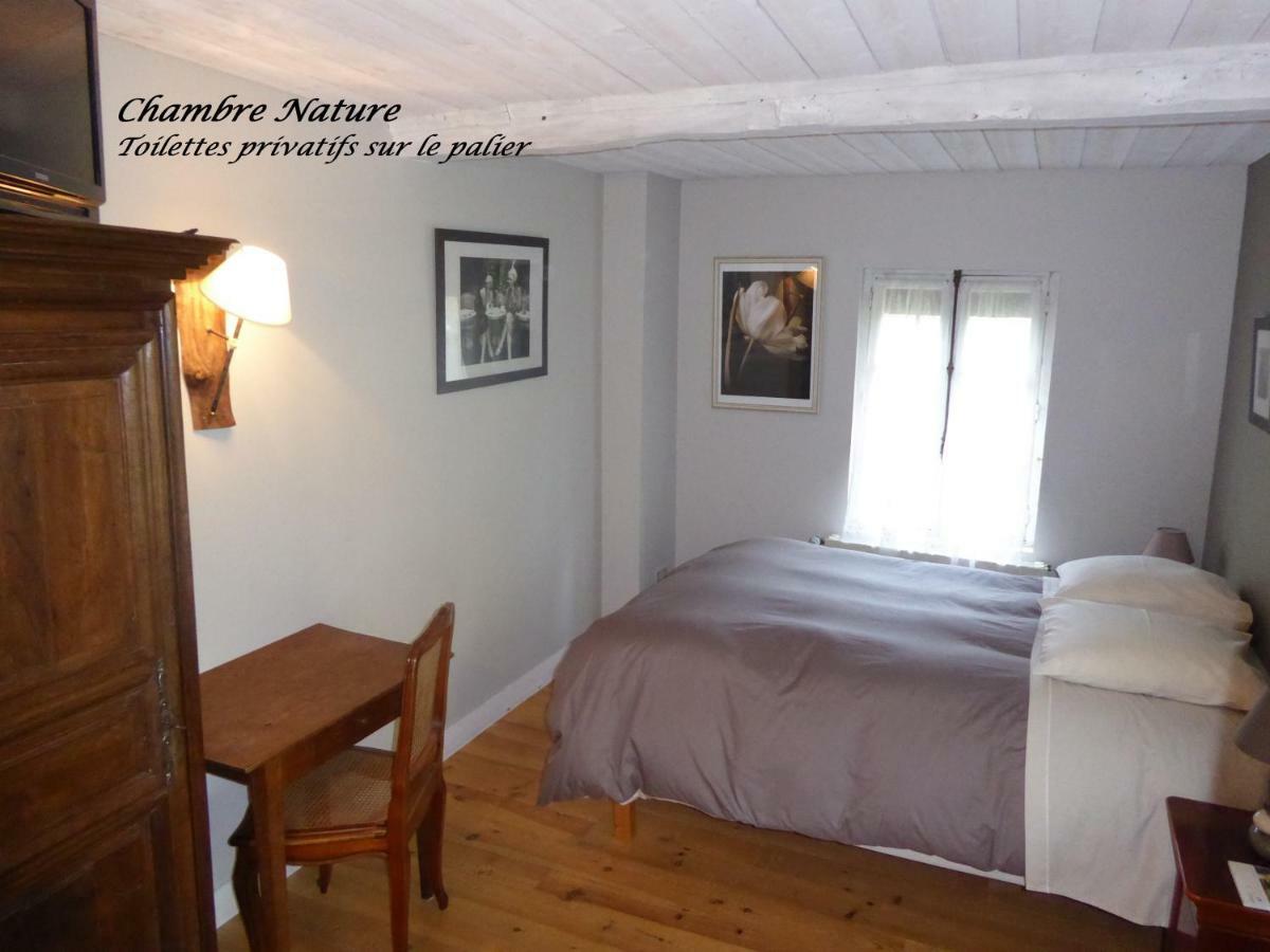 Bed and Breakfast La Ferme Des Vignes Hotot-en-Auge Esterno foto