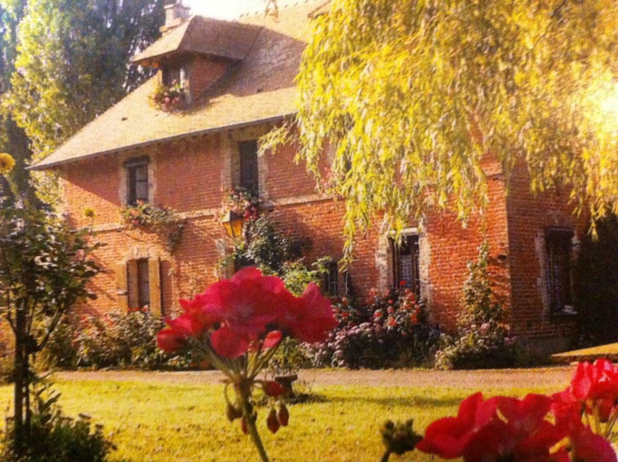 Bed and Breakfast La Ferme Des Vignes Hotot-en-Auge Esterno foto