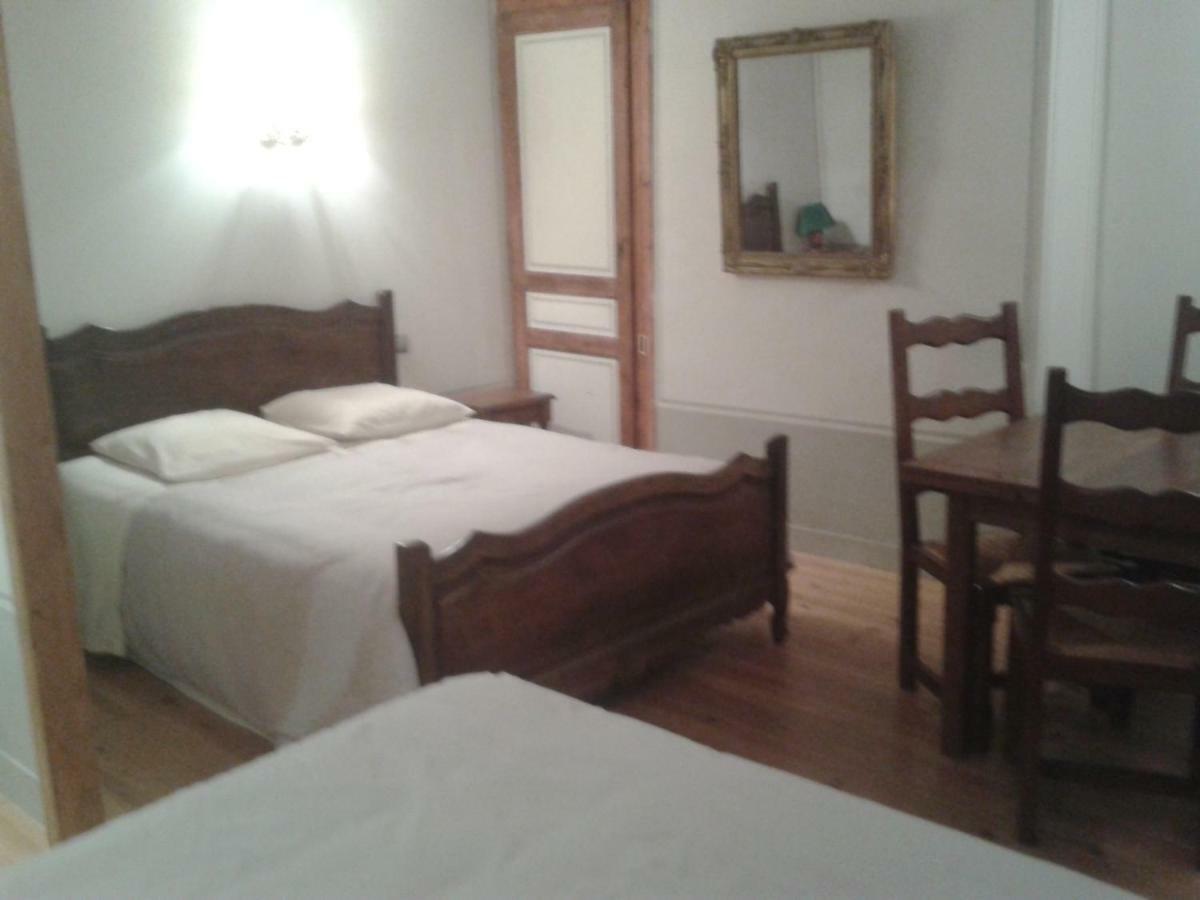Bed and Breakfast La Ferme Des Vignes Hotot-en-Auge Esterno foto
