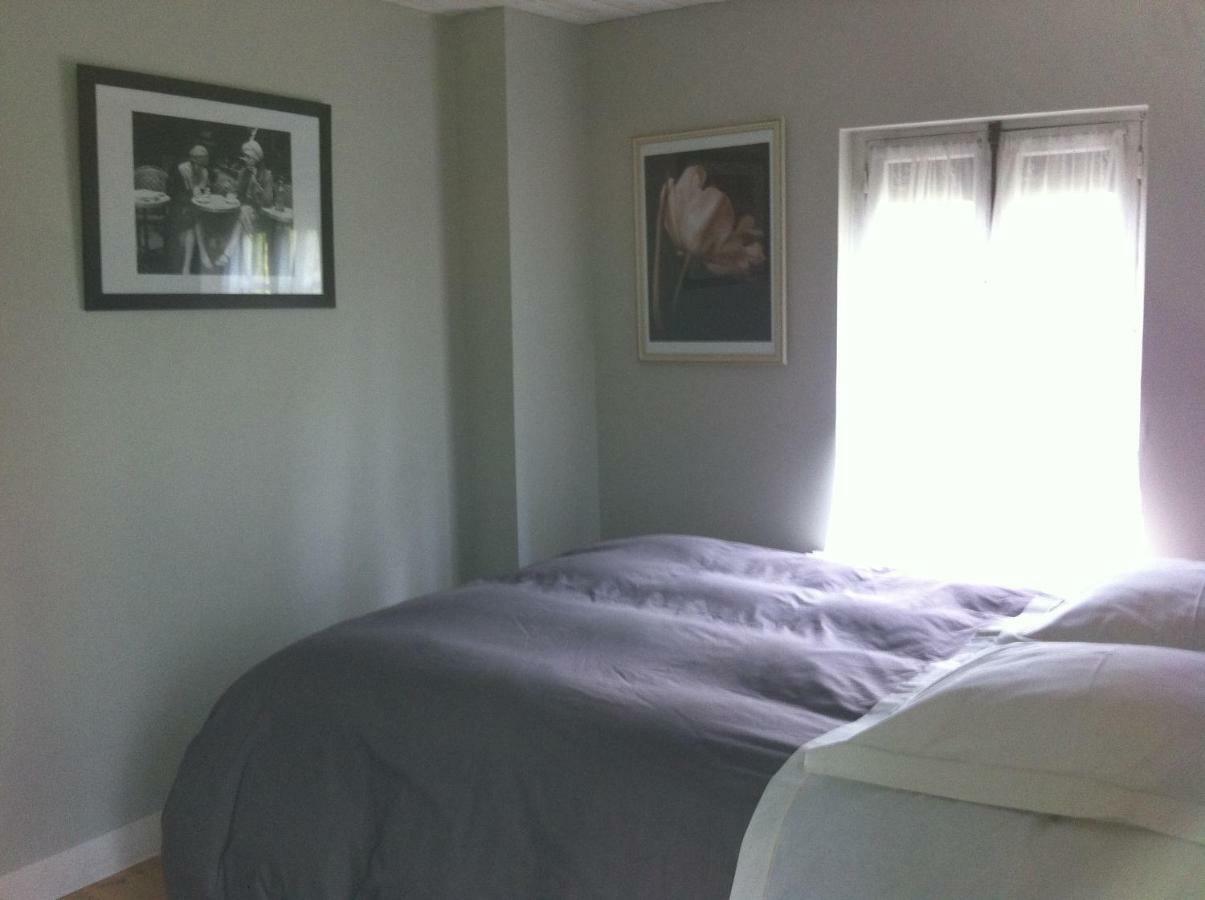 Bed and Breakfast La Ferme Des Vignes Hotot-en-Auge Esterno foto